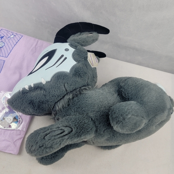 NWT RARE Makeship Timewarp Robin Spirit 2.0 jumbo plushie only 424 made - Picture 3 of 8